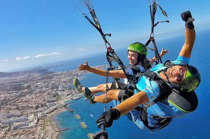 PARAGLIDING