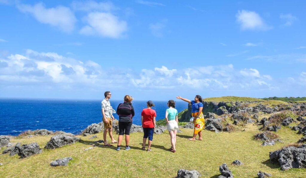 Tenerife tours include Teide hikes, cultural visits, boat trips and wine routes. Guided experiences for families, couples and adventure travelers.