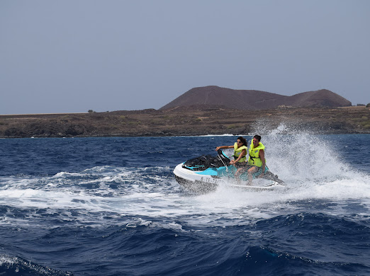 Jet ski in tenerife for vacations