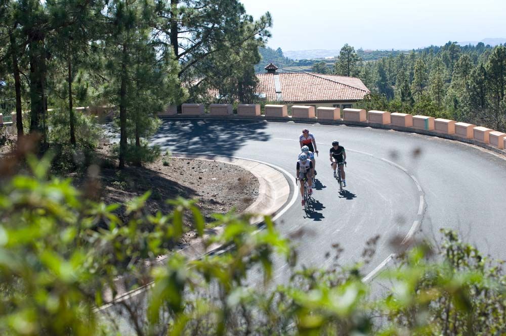 Tenerife cycling tours — coastal loops, mountain climbs and quiet lanes